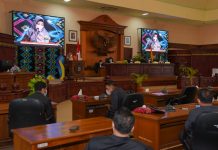 Raperda perkawinan anak dan penggunaan jalan disahkan NTB