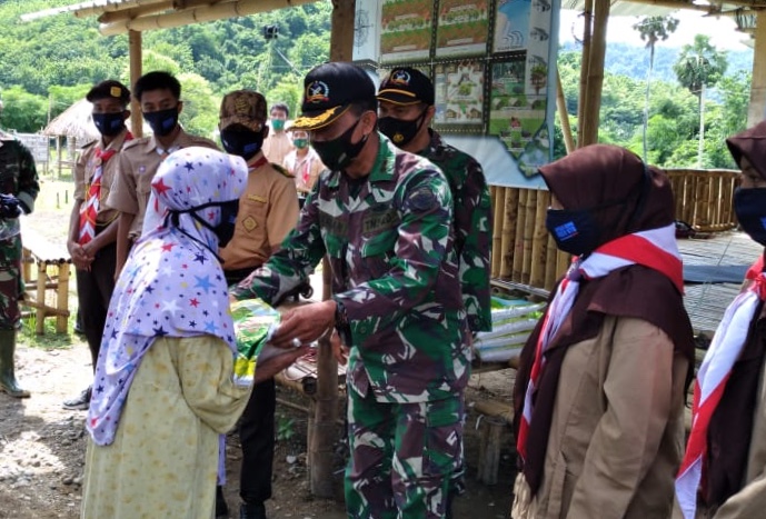 983B125B-EC35-4D2B-B2E3-96EF59601FD5