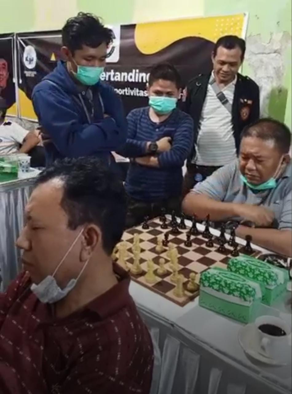 895E01FA-89D7-4971-AE64-276C5EF48BED