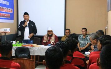 Lalu Hardian Irfani lepas pemberangkatan CPMI dari PT. Kijang Lombok Raya