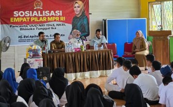 Tanamkan nilai integritas, Evi Apita Maya sosialisasi empat pilar kebangsaan di SMKN 1 Seteluk